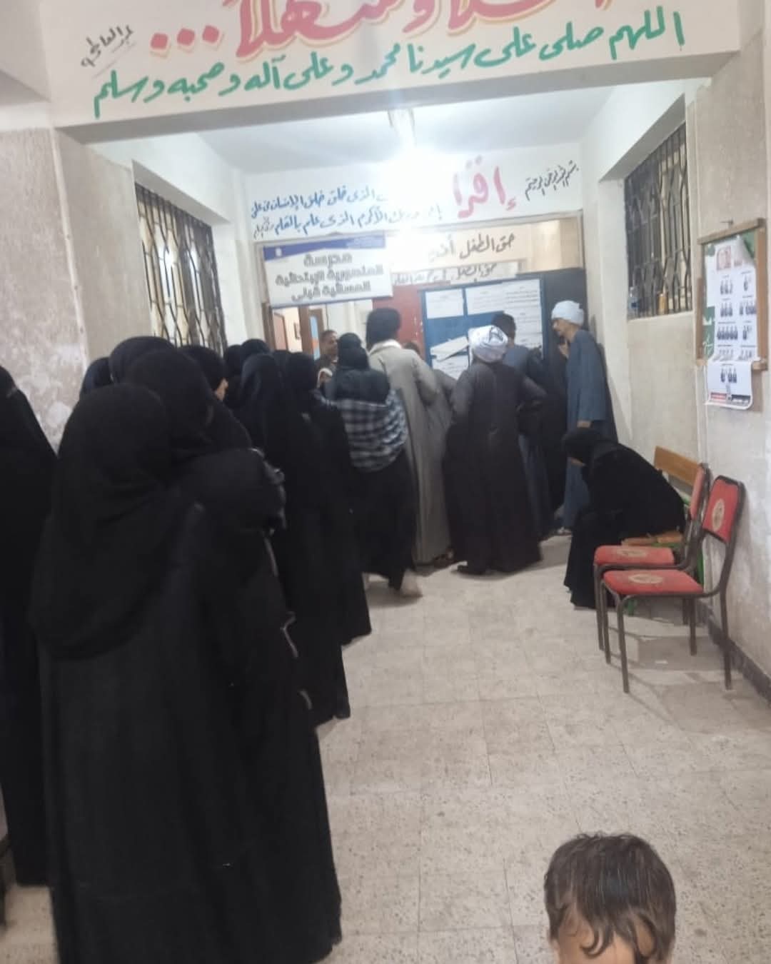 *برلمان 2025.. إقبال متوسط على لجان التصويت في أسوان*